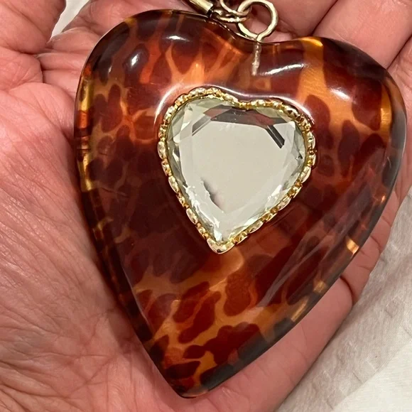 Betsey Johnson Huge Lucite Leopard Mirror Heart Necklace - Picture 5 of 6